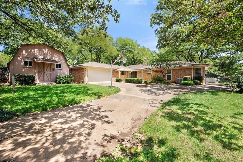 1104 Arlena Drive, Arlington TX 76012 - Photo 27