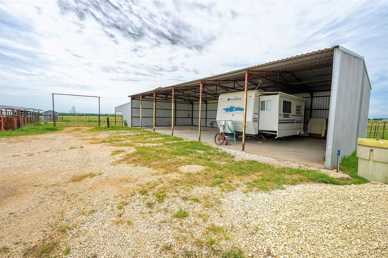 1010 County Road 382, Era TX 76238 - Photo 22