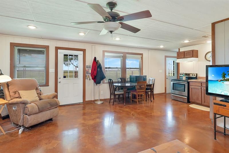 1010 County Road 382, Era TX 76238 - Photo 9