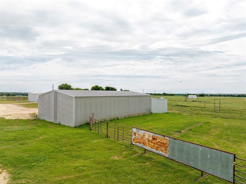 1010 County Road 382, Era TX 76238 - Photo 24