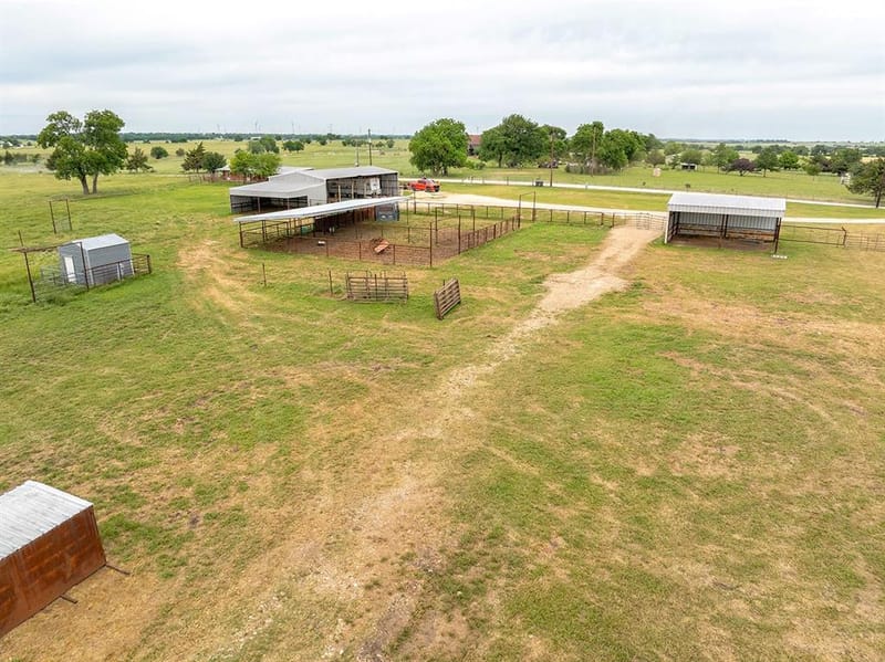 1010 County Road 382, Era TX 76238 - Photo 30
