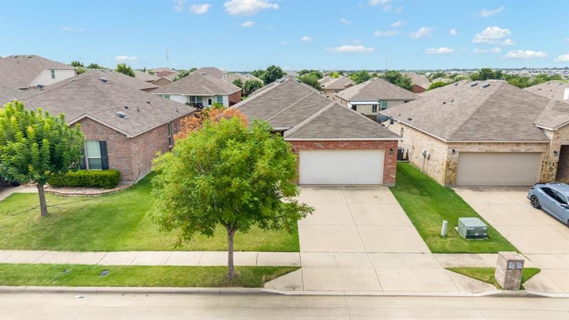 2408 Lohani Lane, Fort Worth TX 76131 - Photo 32