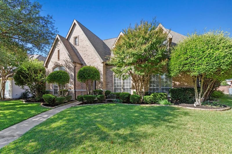 6825 Oak Park Lane, Plano TX 75023 - Photo 5