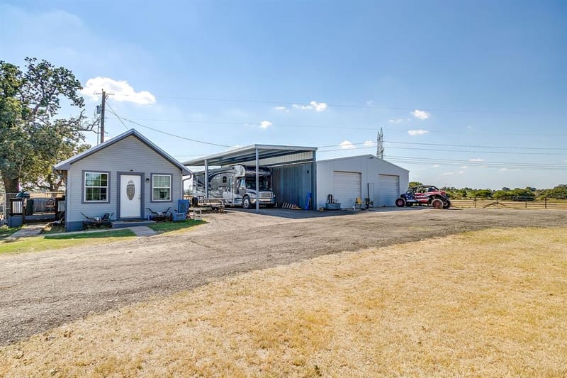 207 Trails End, Poolville TX 76487 - Photo 26
