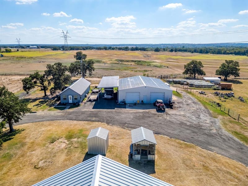 207 Trails End, Poolville TX 76487 - Photo 5