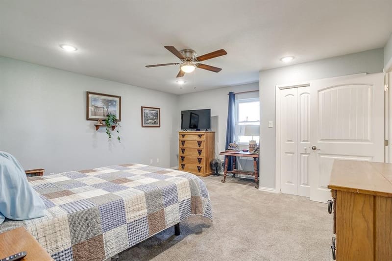 207 Trails End, Poolville TX 76487 - Photo 15