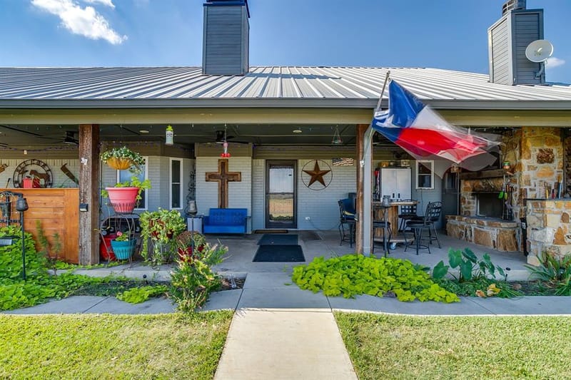 207 Trails End, Poolville TX 76487 - Photo 8