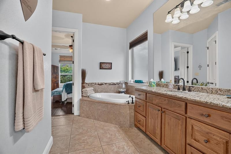 3545 Abes Landing Drive, Granbury TX 76049 - Photo 26