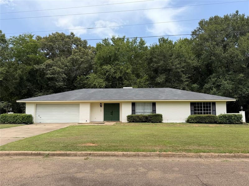 105 Kent Drive, Pittsburg TX 75686