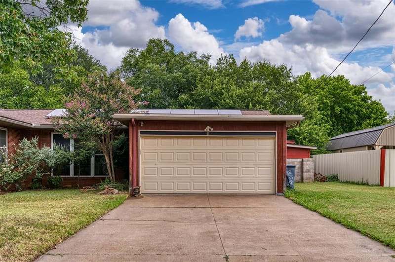 1202 NW 4th Avenue, Mineral Wells TX 76067 - Photo 6