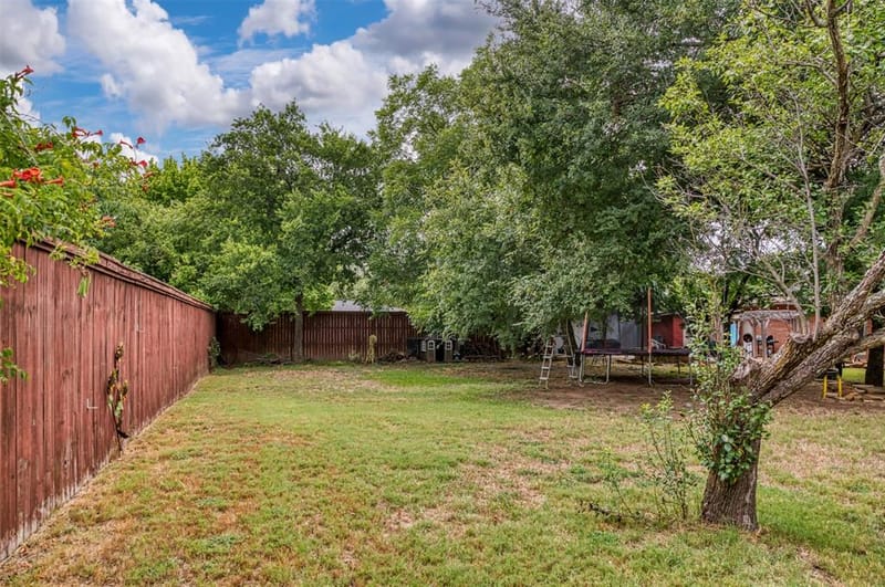 1202 NW 4th Avenue, Mineral Wells TX 76067 - Photo 33
