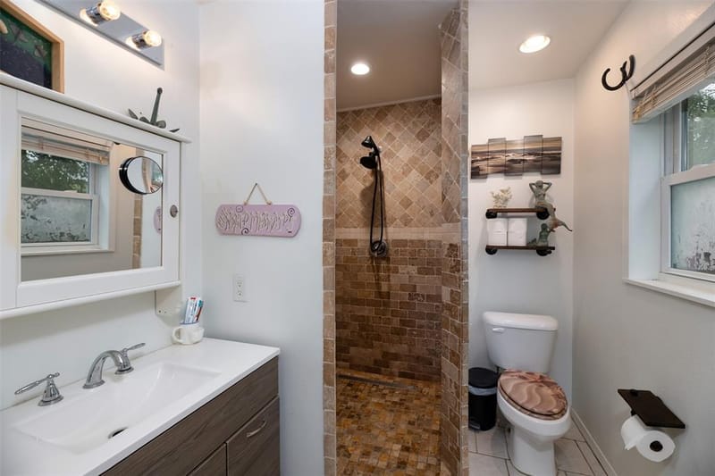 1202 NW 4th Avenue, Mineral Wells TX 76067 - Photo 21