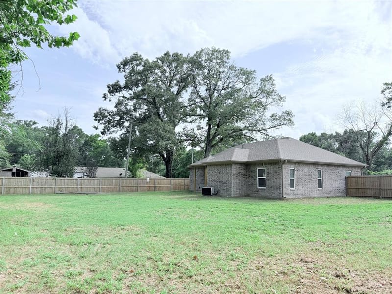 449 Cypress Street, Pittsburg TX 75686 - Photo 6