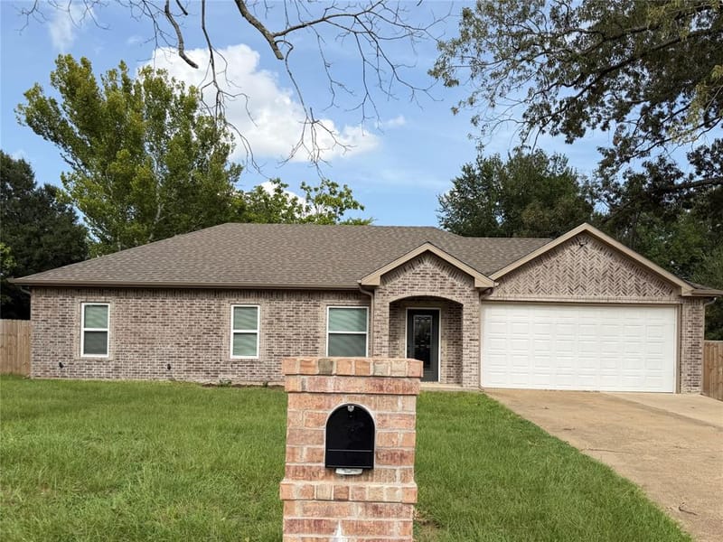 449 Cypress Street, Pittsburg TX 75686