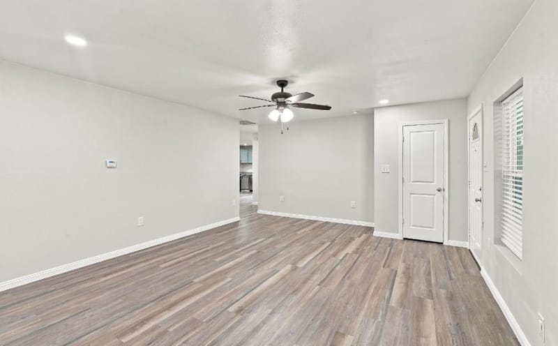 1706 Henderson Court, Irving TX 75061 - Photo 11