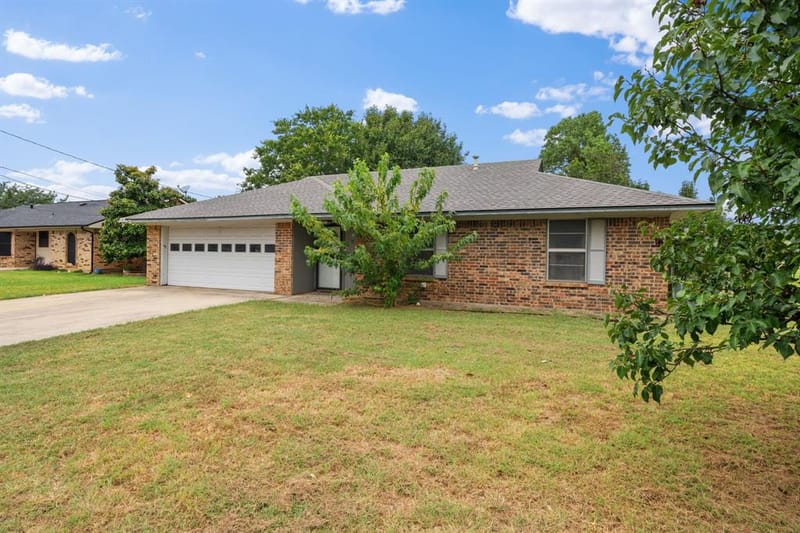 2 Finley Circle, Krum TX 76249 - Photo 3