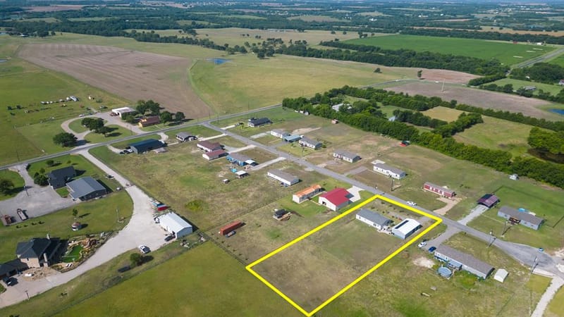 1113 Caroline Court, Howe TX 75459 - Photo 5