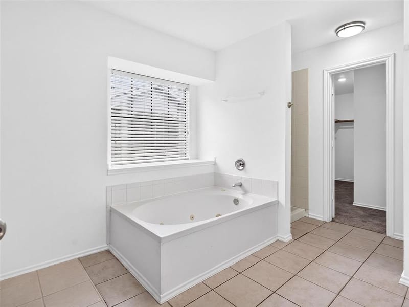 1104 Breezewood Drive, Lewisville TX 75077 - Photo 14