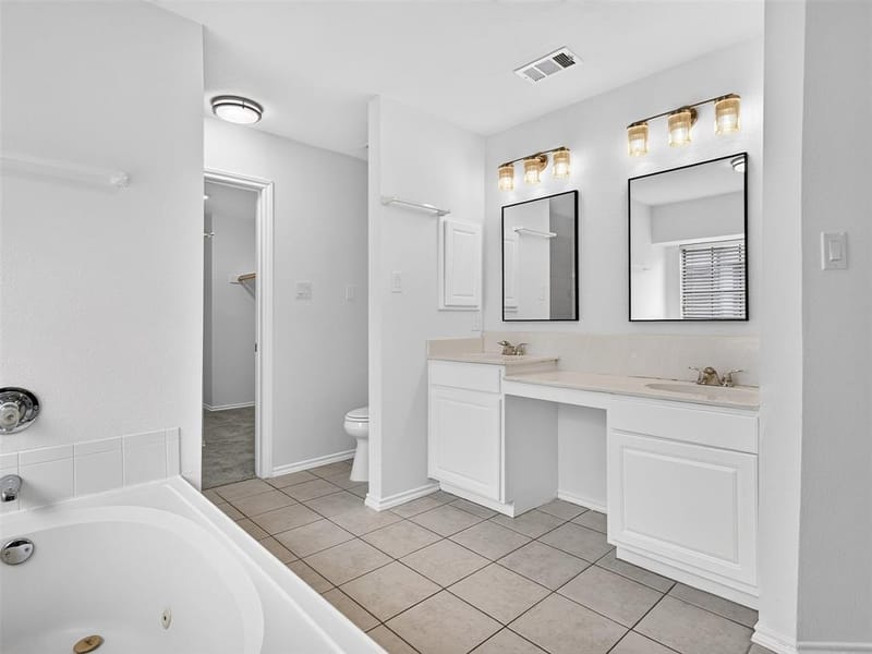 1104 Breezewood Drive, Lewisville TX 75077 - Photo 15