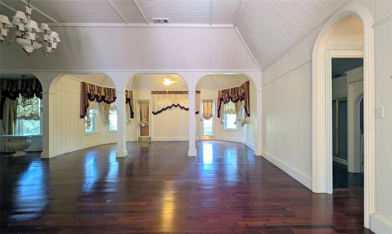 1431 S Houston School Road, Lancaster TX 75146 - Photo 33