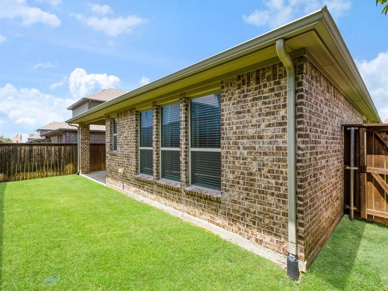 2256 Briar Ridge Trail, Carrollton TX 75010 - Photo 8