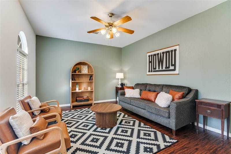 6814 Silver Lake Drive, Rowlett TX 75089 - Photo 5
