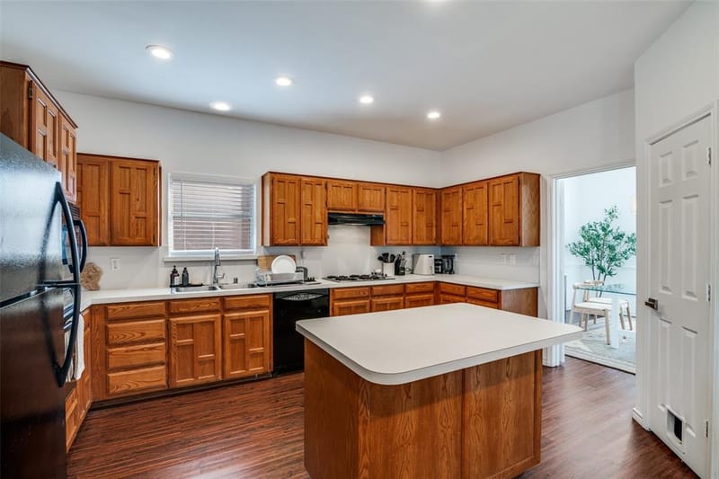 6814 Silver Lake Drive, Rowlett TX 75089 - Photo 11