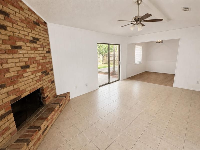 5410 Kings Manor Drive, Lake Dallas TX 75065 - Photo 7