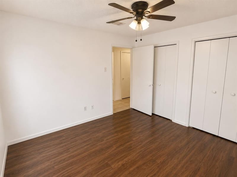 5410 Kings Manor Drive, Lake Dallas TX 75065 - Photo 5