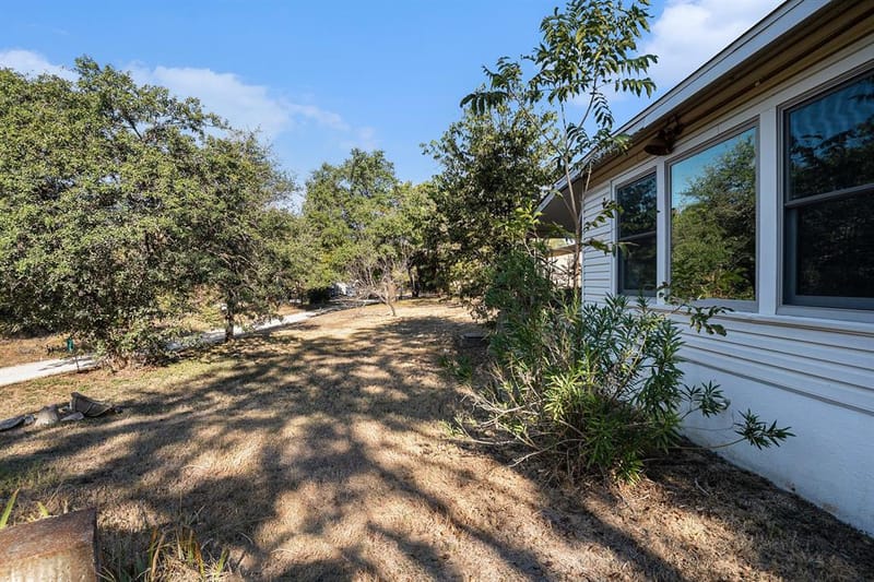 116 Lakeshore Trail, Whitney TX 76692 - Photo 12