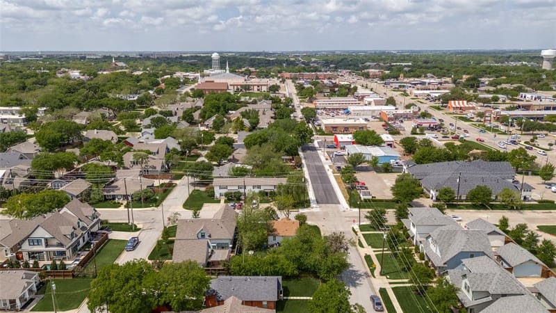 612 E Wall Street, Grapevine TX 76051 - Photo 6