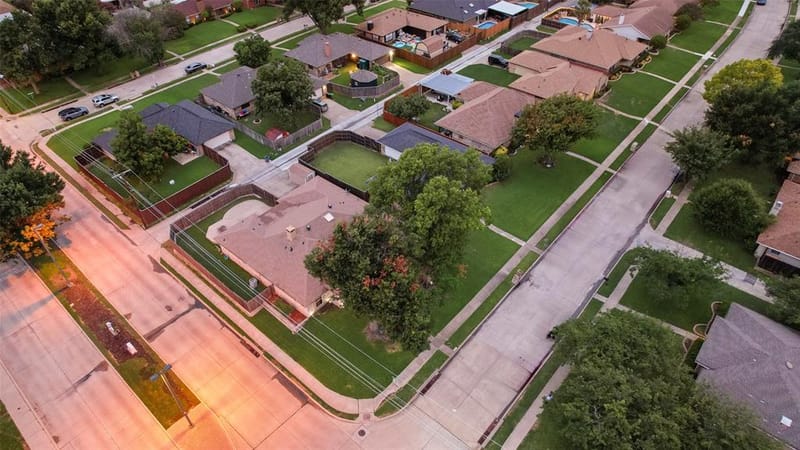 800 Brownfield Drive, Mesquite TX 75150 - Photo 2
