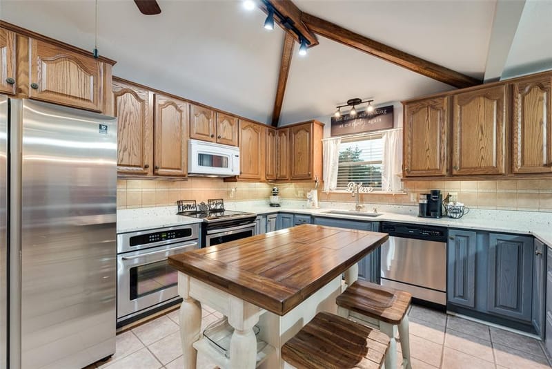 800 Brownfield Drive, Mesquite TX 75150 - Photo 3