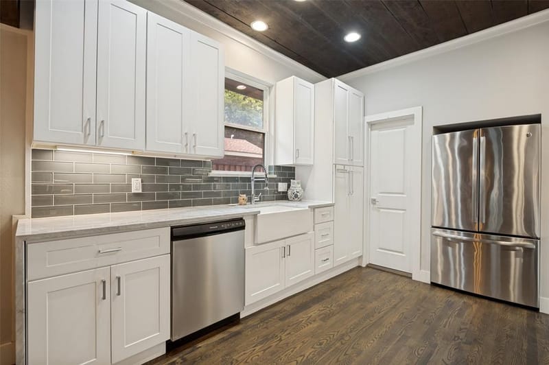 526 S Edgefield Avenue, Dallas TX 75208 - Photo 12