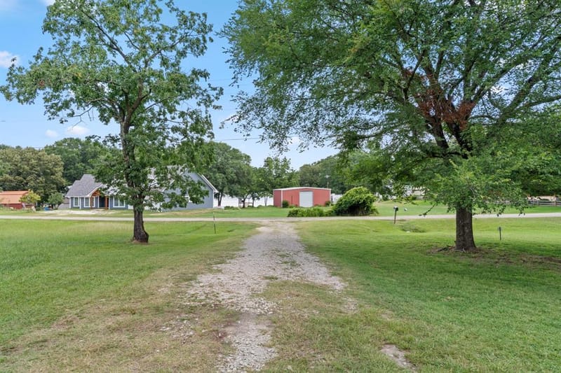 1282 Rs County Road 3325, Emory TX 75440 - Photo 9