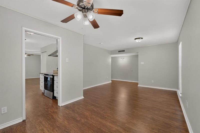 433 Solitude Drive, Garland TX 75043 - Photo 9