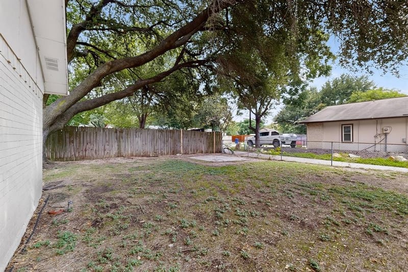 433 Solitude Drive, Garland TX 75043 - Photo 39