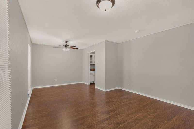 433 Solitude Drive, Garland TX 75043 - Photo 8