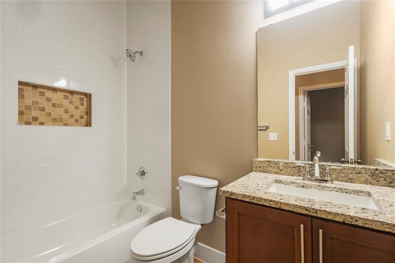 403 S 4th Street, Bonham TX 75418 - Photo 17