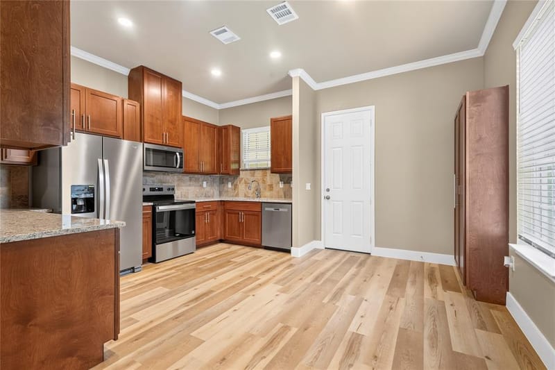 403 S 4th Street, Bonham TX 75418 - Photo 7