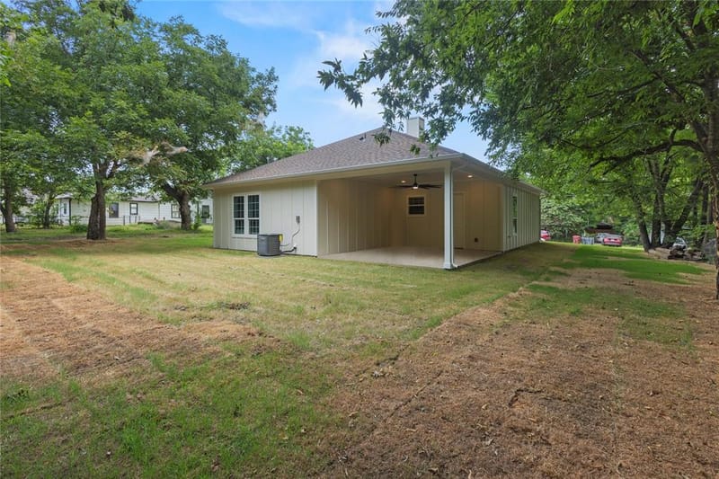 613 S 5th Street, Bonham TX 75418 - Photo 17