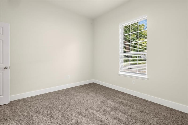 613 S 5th Street, Bonham TX 75418 - Photo 12