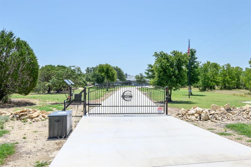 1665 Overlook Ridge, Bluff Dale TX 76433 - Photo 4