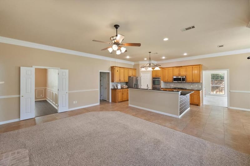 8904 Thornway Drive, North Richland Hills TX 76182 - Photo 10