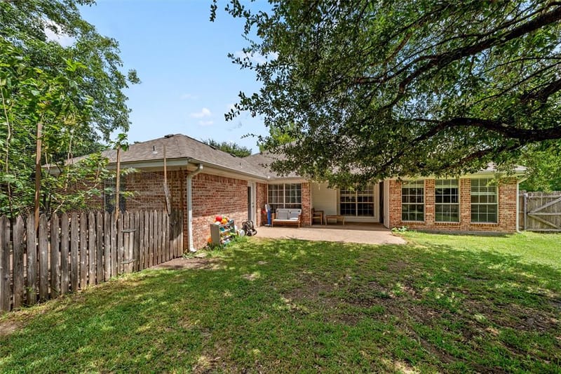 1112 Regina Drive, Hewitt TX 76643 - Photo 32