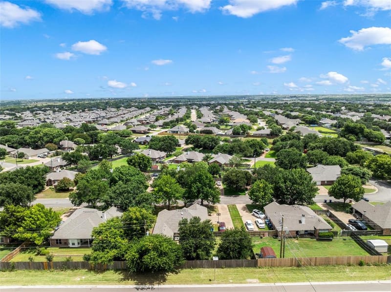 1112 Regina Drive, Hewitt TX 76643 - Photo 33