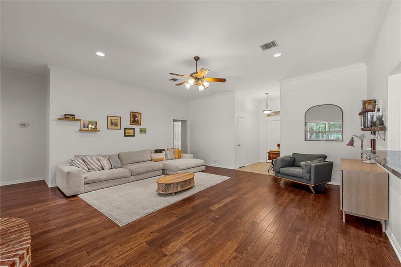 1112 Regina Drive, Hewitt TX 76643 - Photo 14