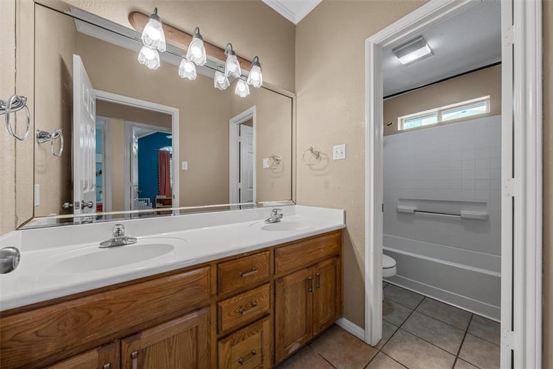 1112 Regina Drive, Hewitt TX 76643 - Photo 25