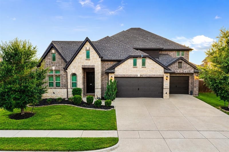 1917 Sunflower Drive, Glenn Heights TX 75154