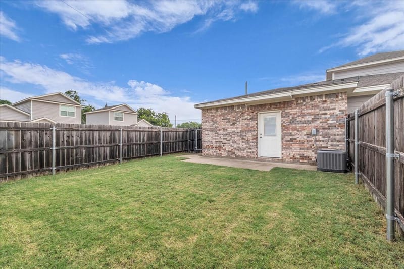 691 Park Street, McGregor TX 76657 - Photo 24